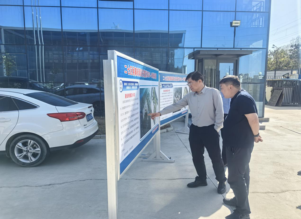 鄭州市建設(shè)投資集團有限公司黨委書記、董事長汪洋到侯寨新鎮(zhèn)區(qū)安置區(qū)項目調(diào)研項目建設(shè)工作